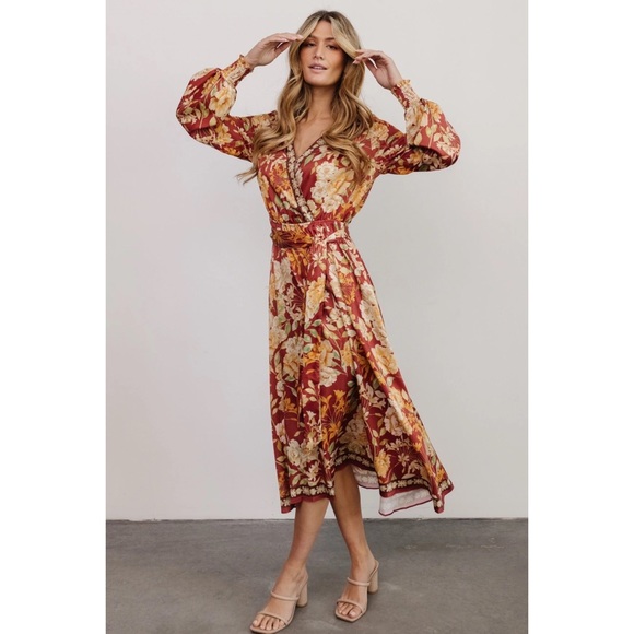 Floral Pleated Midi Dress - Picture 3 of 9